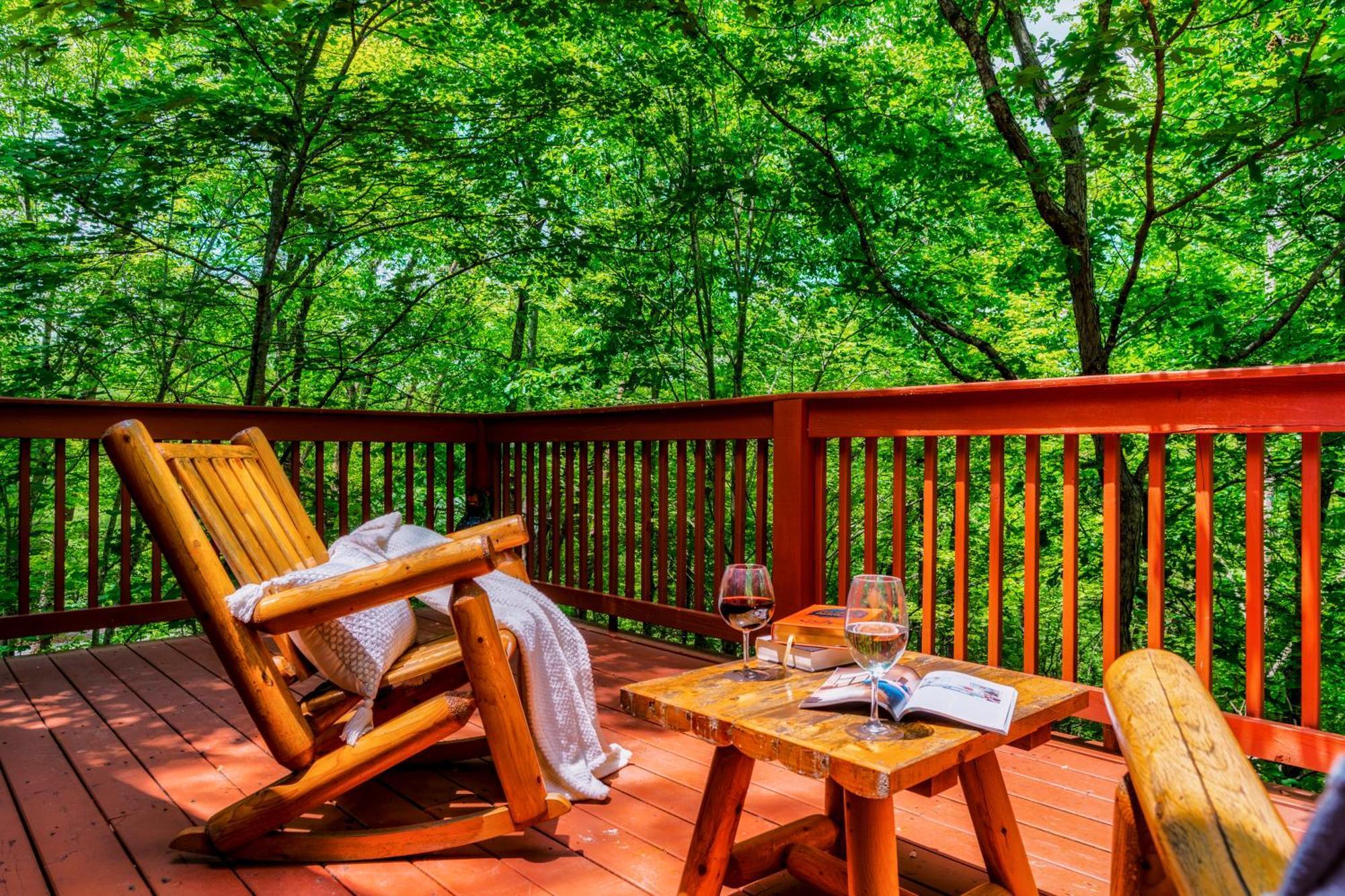 פיג'ן פורג' Cabin In A Gated Resort With Seasonal Resort Pool מראה חיצוני תמונה