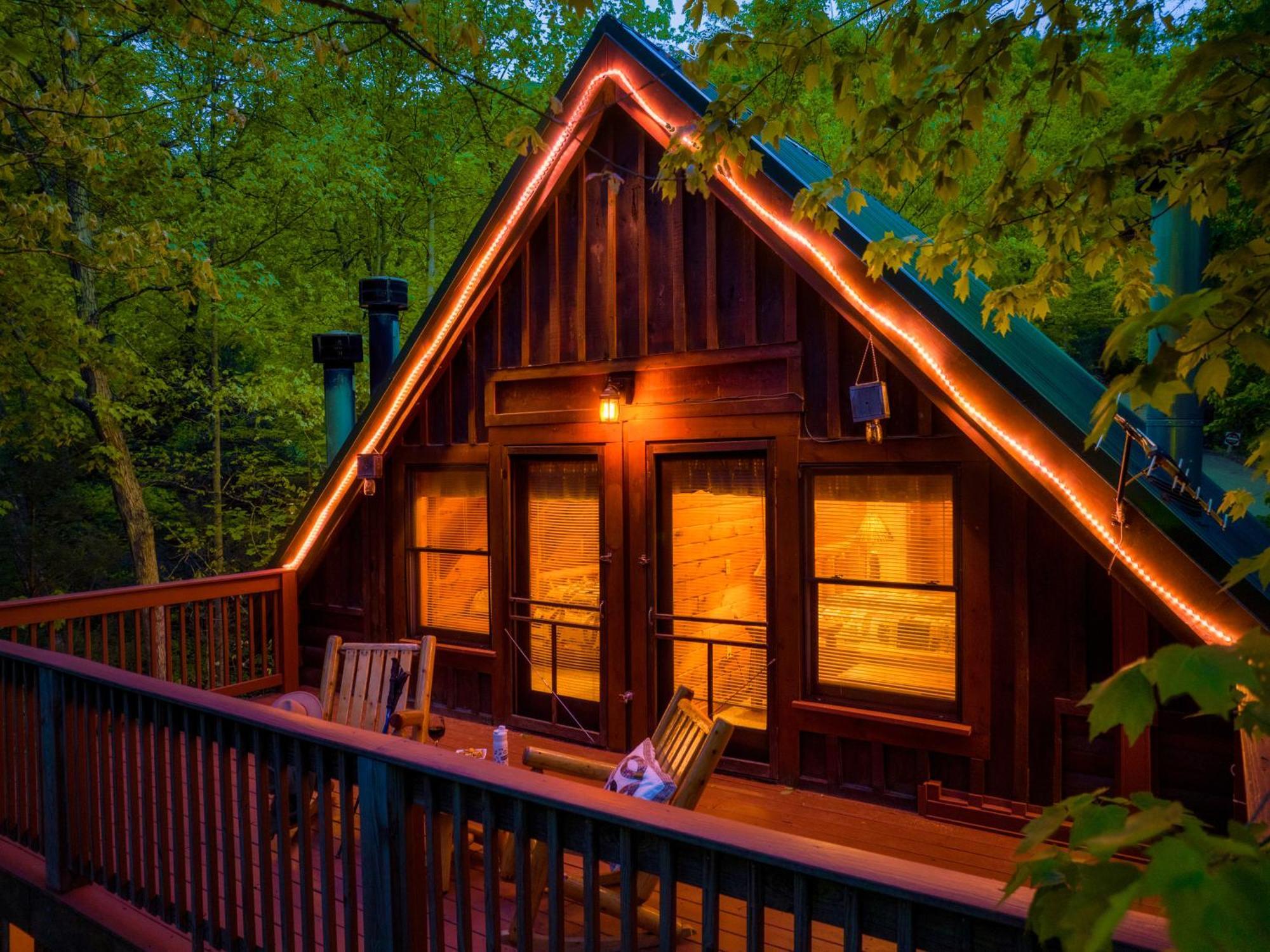 פיג'ן פורג' Cabin In A Gated Resort With Seasonal Resort Pool מראה חיצוני תמונה